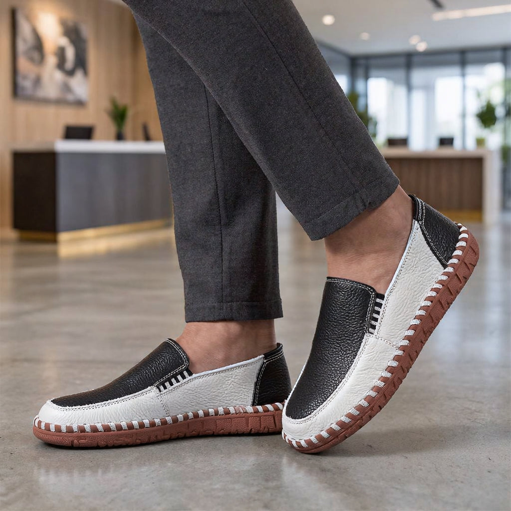 Men’s Classic White-balck Loafers 2026 ✨